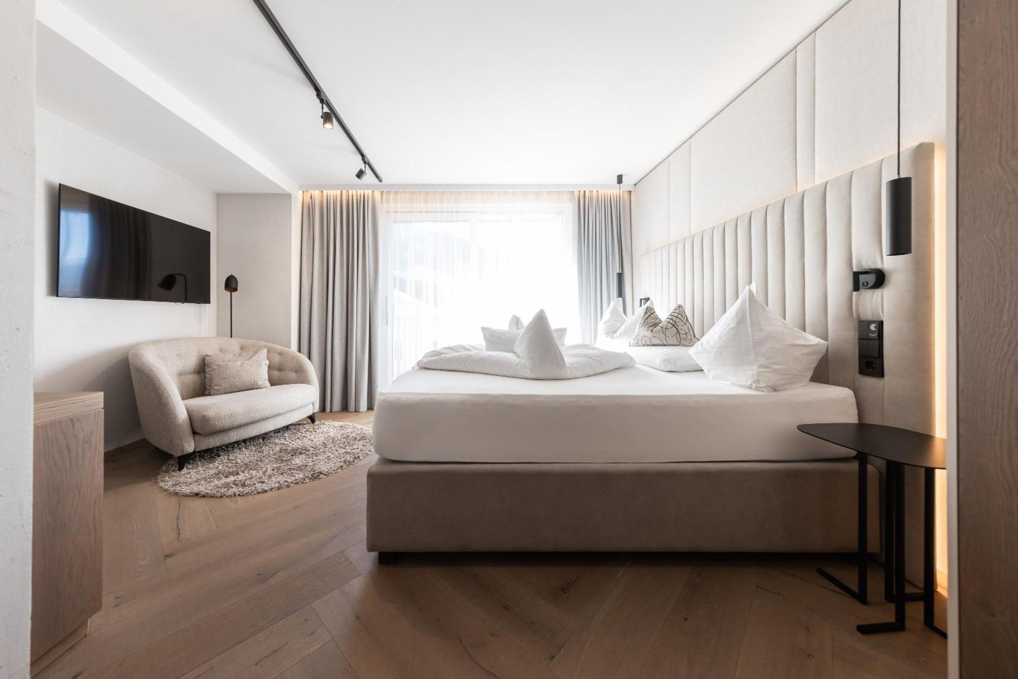 Hotel Prokulus Naturns Bagian luar foto